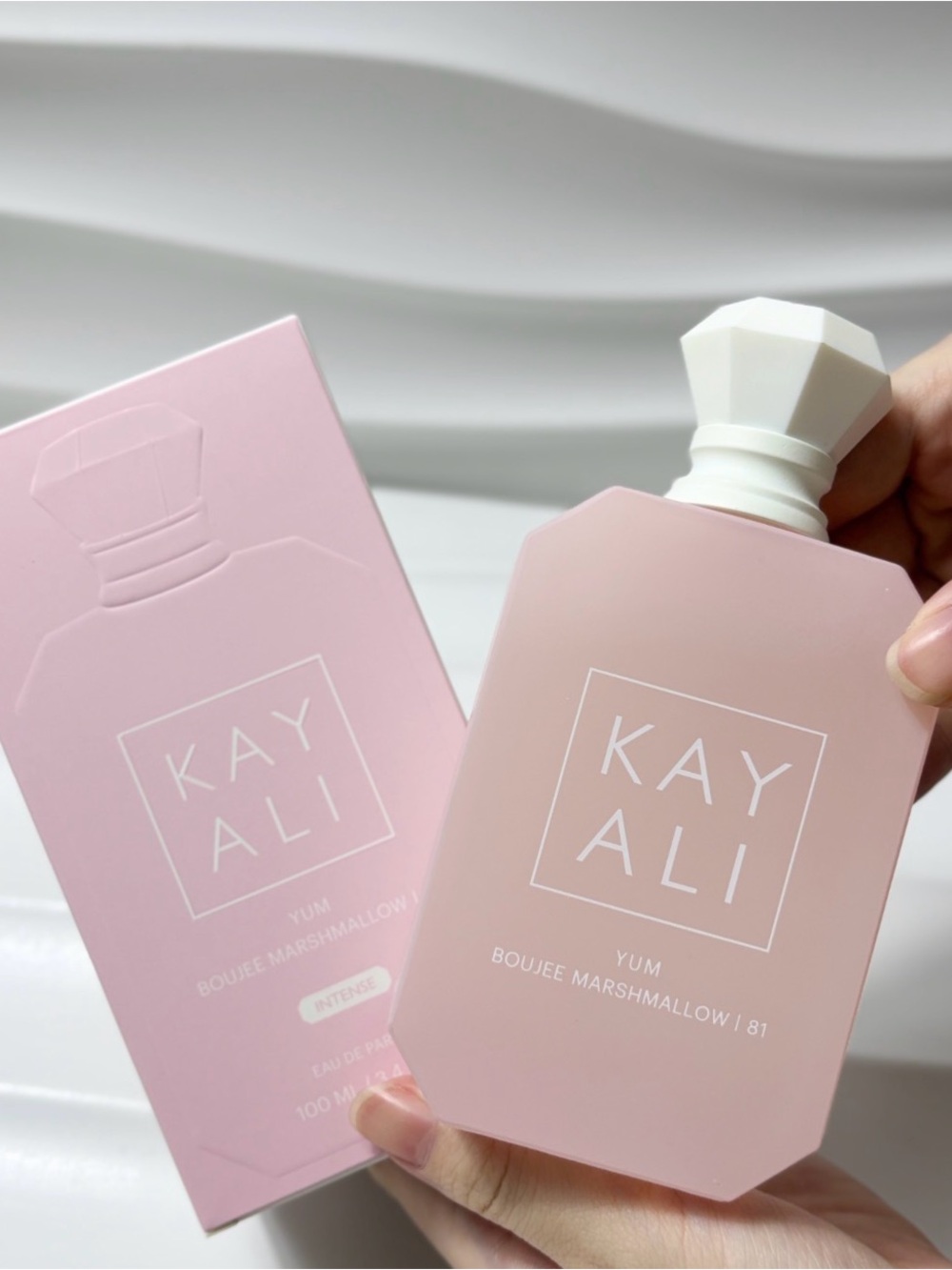 Kay Ali Yum Boujee Marshmallow 81 Eau de Parfum - Pink